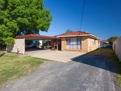 8 Albert Rd, Chiltern