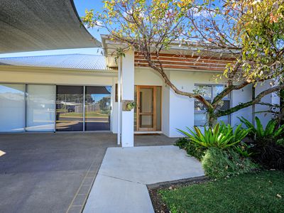 6 Banner Court, Branyan