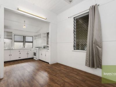 13 Hubert Street, South Townsville