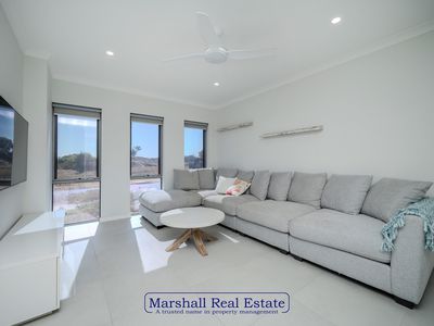 34 Hirundo Bend, Tapping