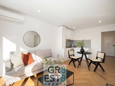 19 / 14 Springfield Avenue, Toorak