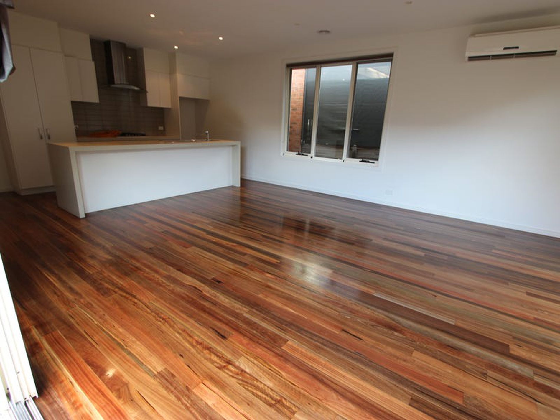 1 / 29 Leila Crescent, Bell Post Hill