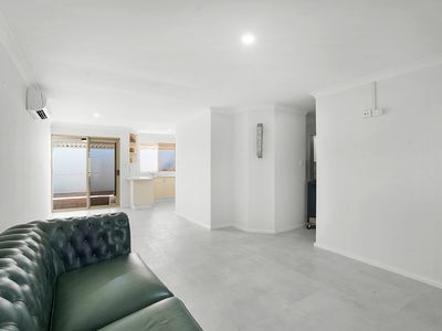 1/23 Bathurst Street, Dianella