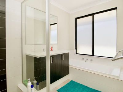 32 Amazon Drive , Baldivis