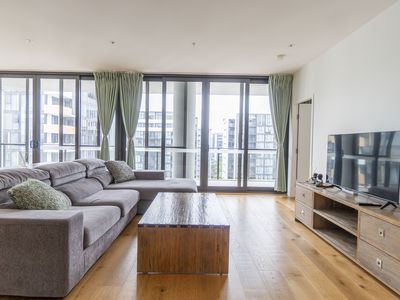 1005 / 6 Galloway Street, Mascot