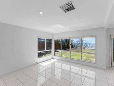 9 Mcgregor Terrace, Beachmere