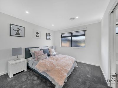 85 Springleaf Avenue, Clyde North