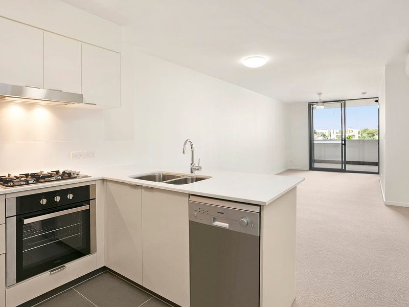 1109 / 25 Charlotte Street, Chermside