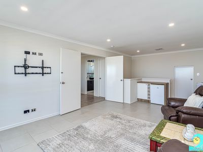 192 Lagoon Drive, Yanchep