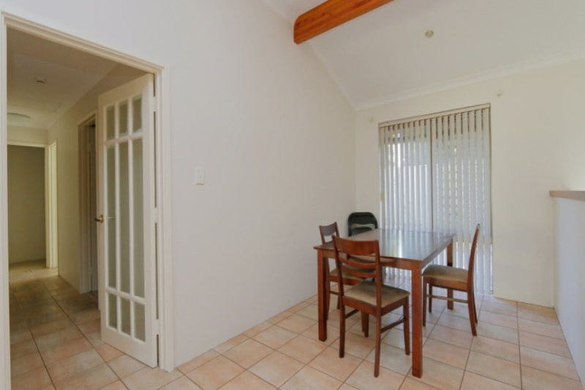 27 Green Croft Gardens, Leeming