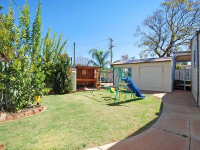 6 Broadarrow Road, Kalgoorlie