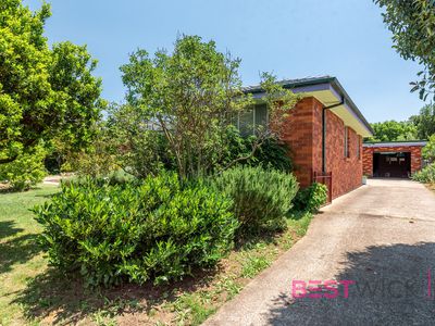 12 Somers Place, Blayney