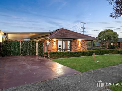 21 Bellbrook Drive, Dandenong North