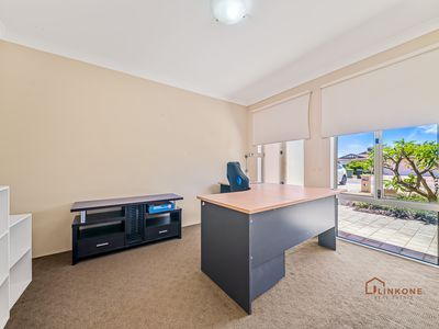 28 Fairfield Gardens, Canning Vale