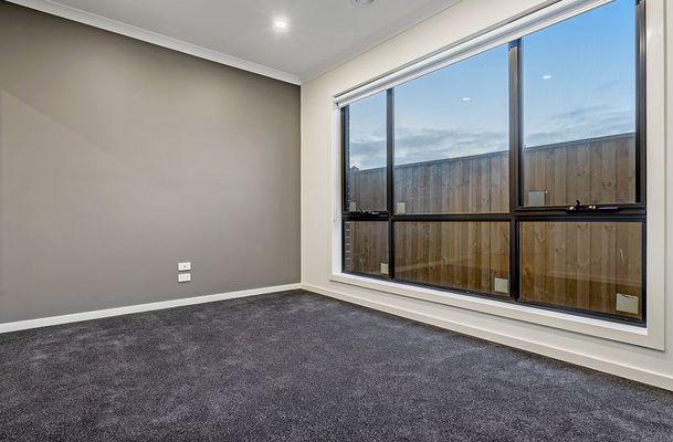13 Sudbury Street, Mickleham
