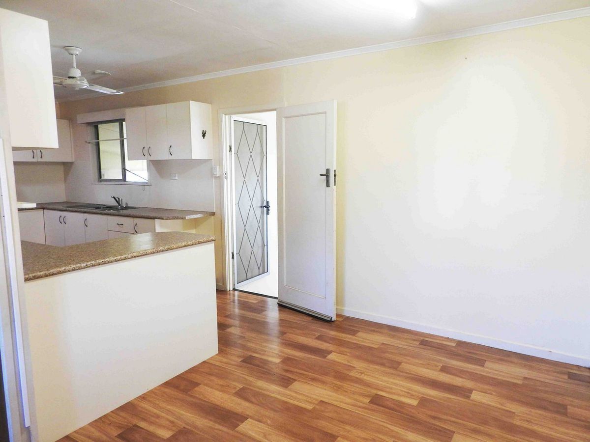 37 CANOPUS CIRCUIT, Atherton