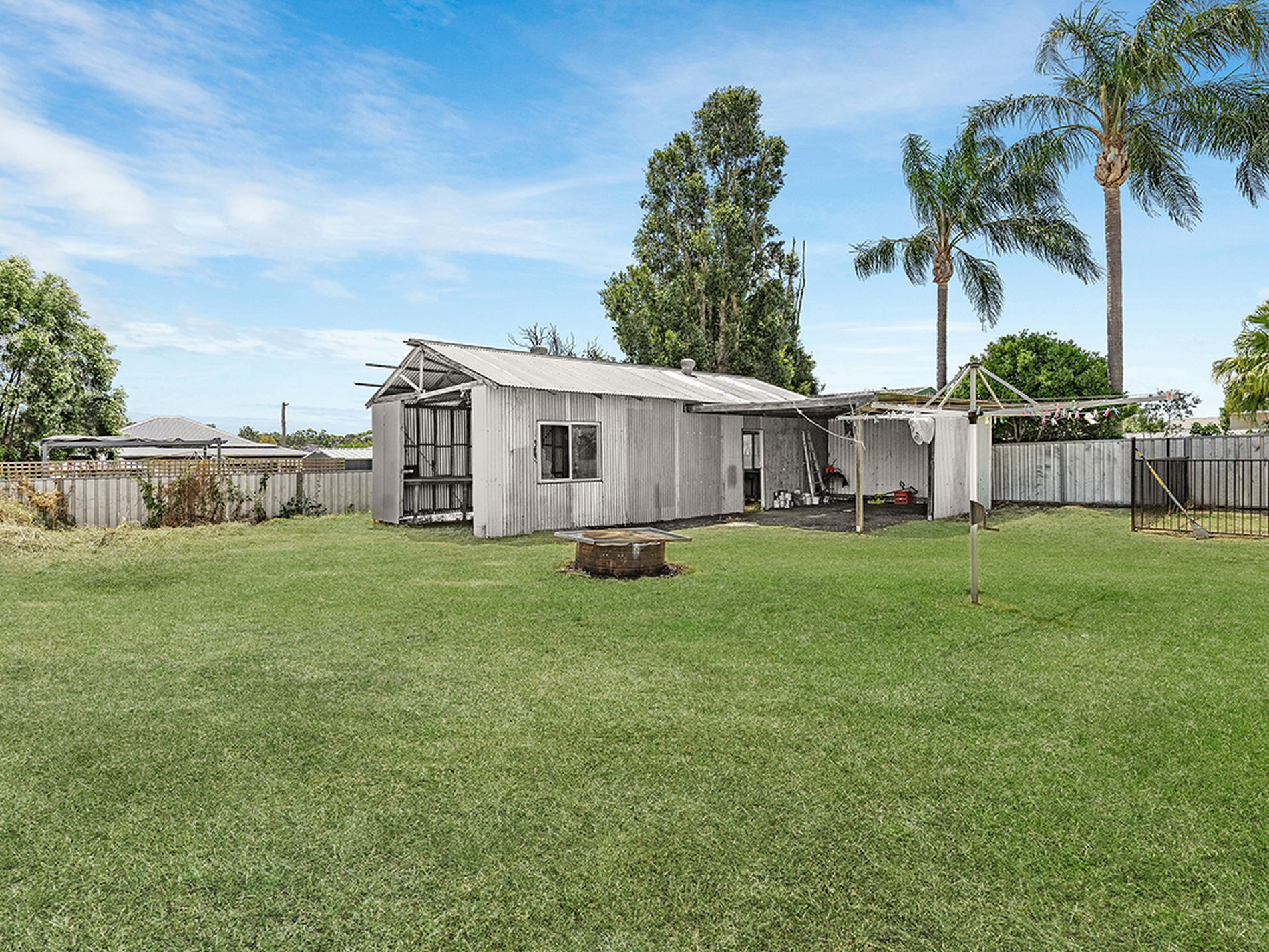 21 Sixth Street, Weston