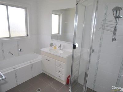 4 Javea Close, Dubbo