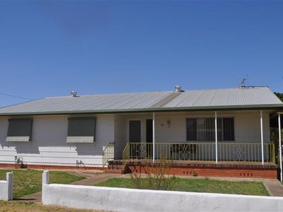 78 Farrand Street, Forbes