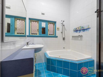 11 Campbell Street, Kensington