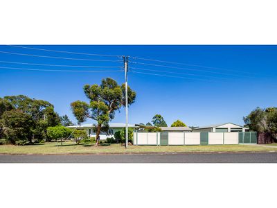 54 River Road, Kingaroy