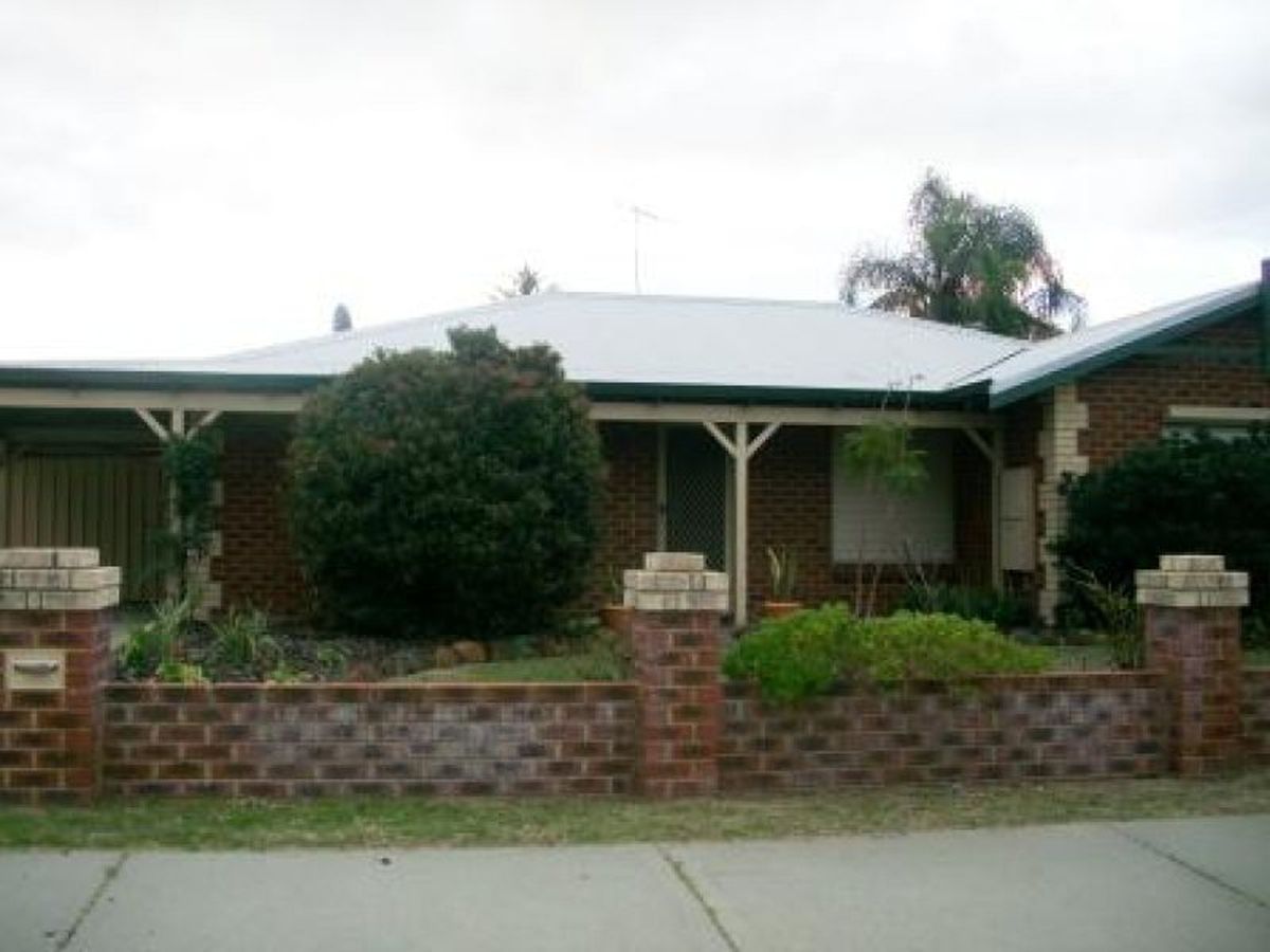 126 The Avenue, Warnbro Cutten & Co Real Estate