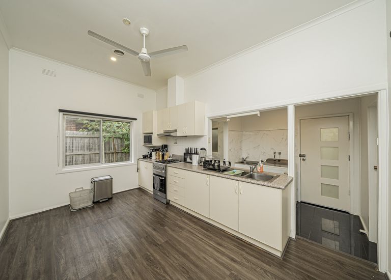 1 / 28 Rich Street, Noble Park