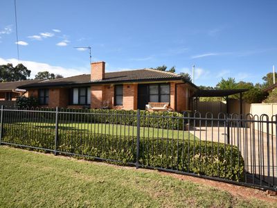 135 Bultje St, Dubbo