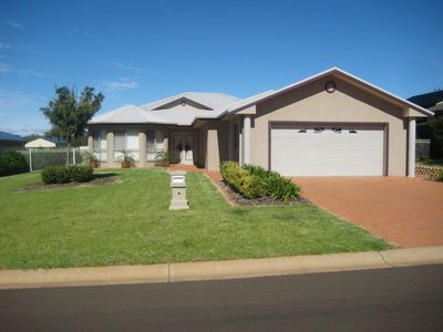 3 Lakeside Circuit, Dubbo