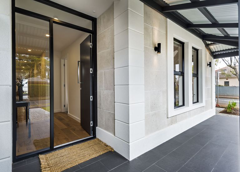 38 Ashbourne Avenue, Kingswood