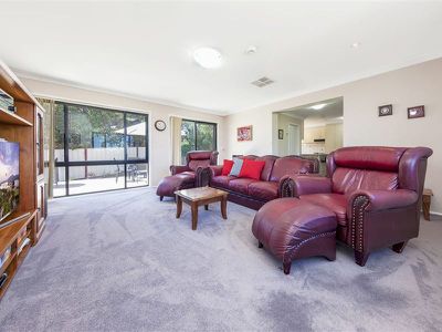 7 Kobada Close, Queanbeyan