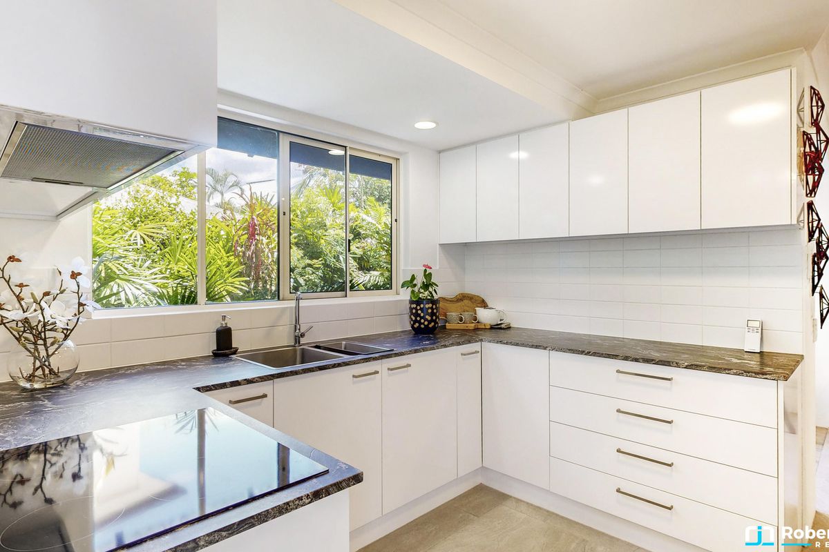 1 / 14 Doonella Street, Tewantin