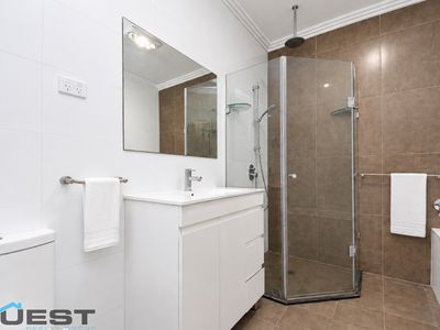 5 / 3 St John's Avenue, Auburn