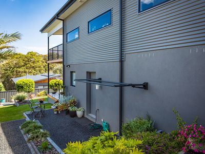12A Elizabeth Parade, Tura Beach