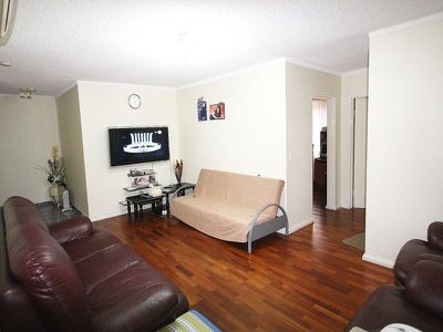 12 / 30 Barber Avenue, Eastlakes