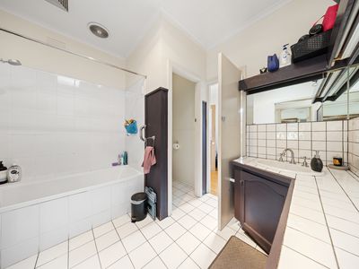 18 Buckley Street, Sale