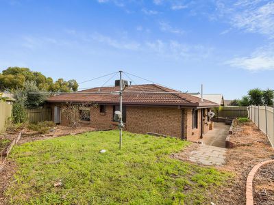 2 Saddler Court, Onkaparinga Hills