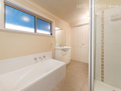 38 GORDON STREET, Wodonga