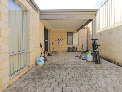 4 / 37 Maiden Way , Baldivis
