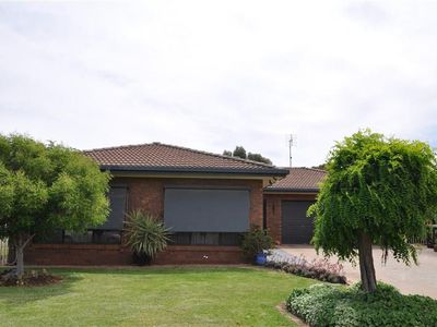 198 Farnell St, Forbes