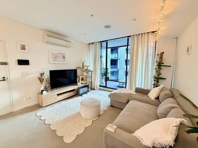 9026 / 11 Bennelong Parkway, Wentworth Point