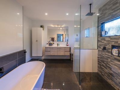 13 Honeyeater Way, Coffs Harbour