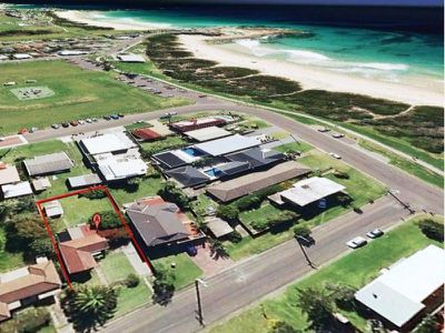 4 Ocean  Ave, Woonona
