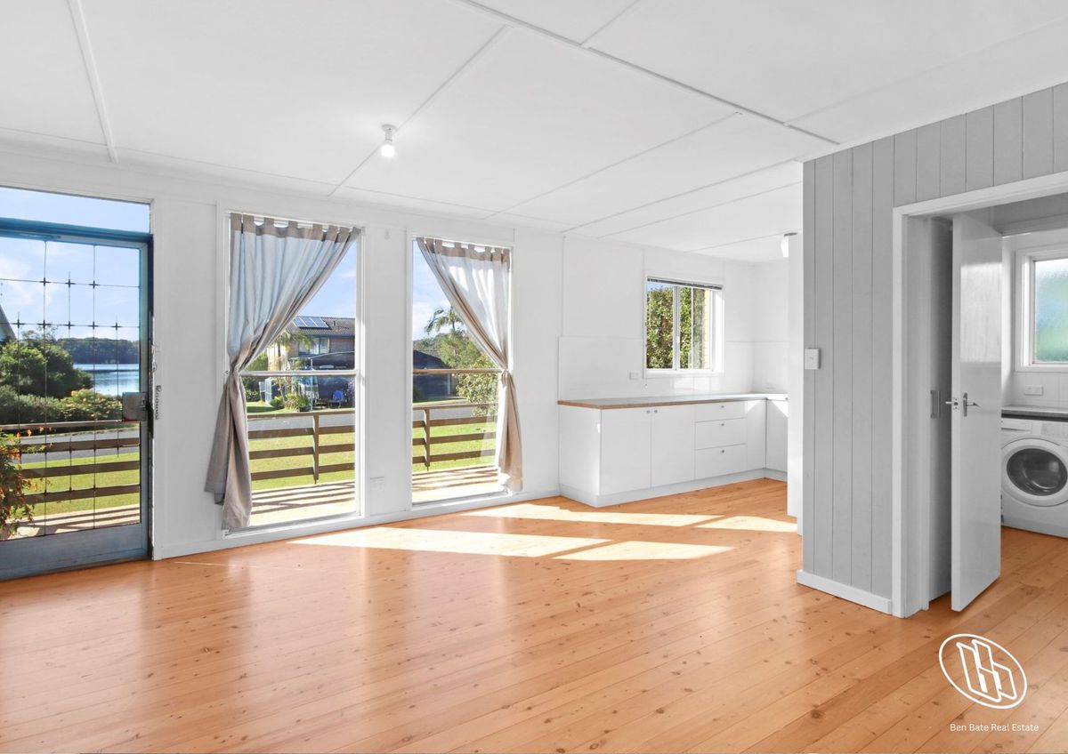 24 Myuna  Street, Dalmeny