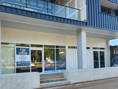 6 / 8-10 Pier Street, Urangan