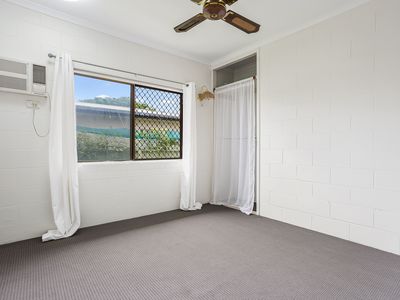 5 Mackellar Close, Edmonton