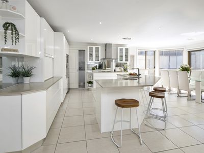 14 Rocklea Crescent, Sylvania