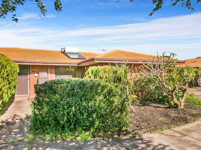 2 / 52 Endeavour Avenue, Bull Creek