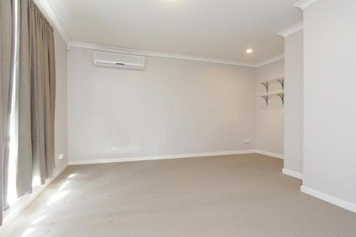 75 Lysander Drive, Heathridge