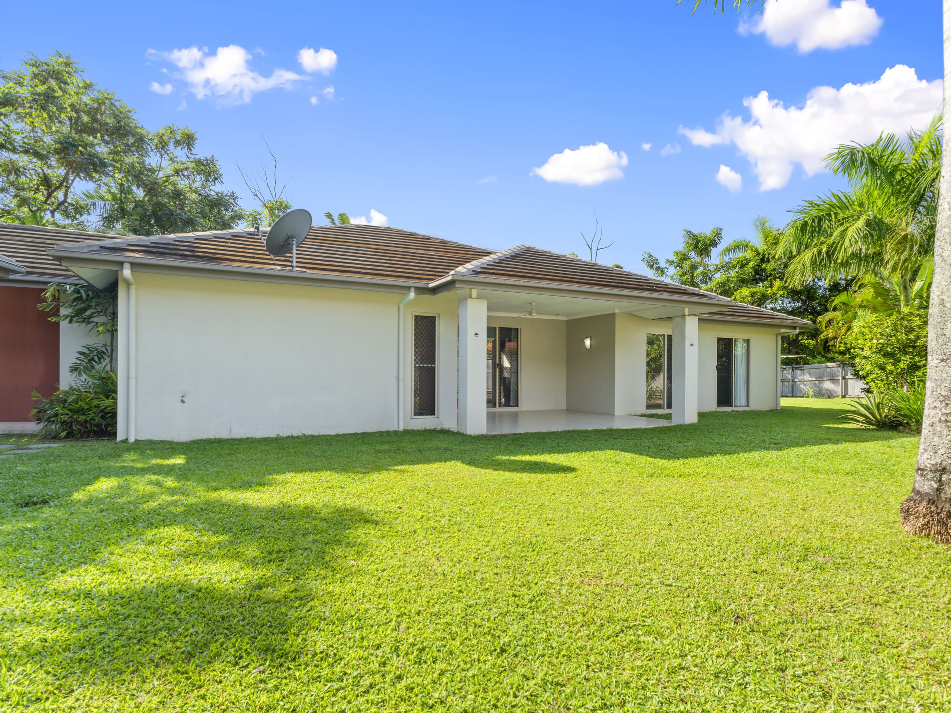7 The Entrance, Kewarra Beach